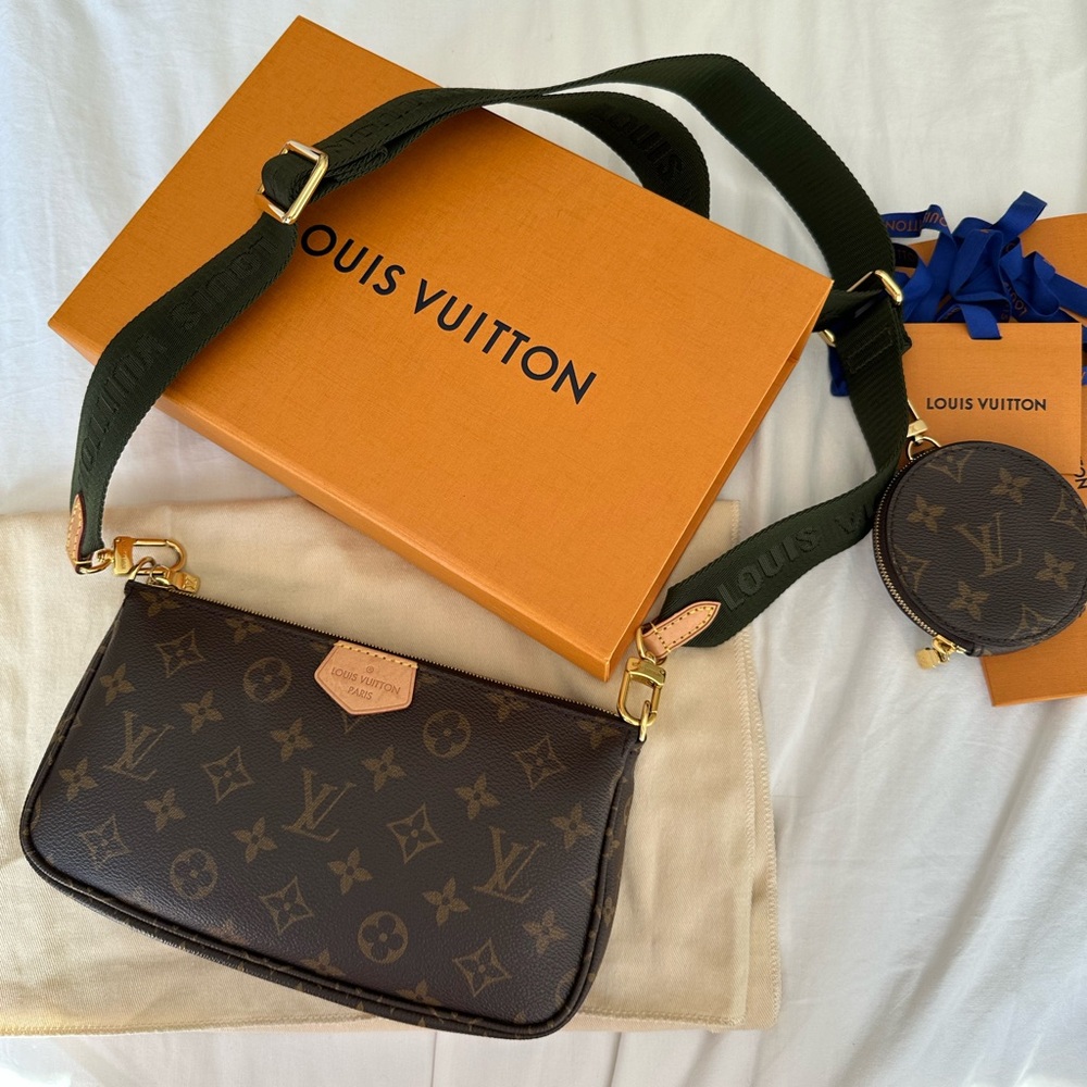 Louis Vuitton Monogram Multi-Pochette Crossbody Bag with Green Strap - Picture 2 of 16